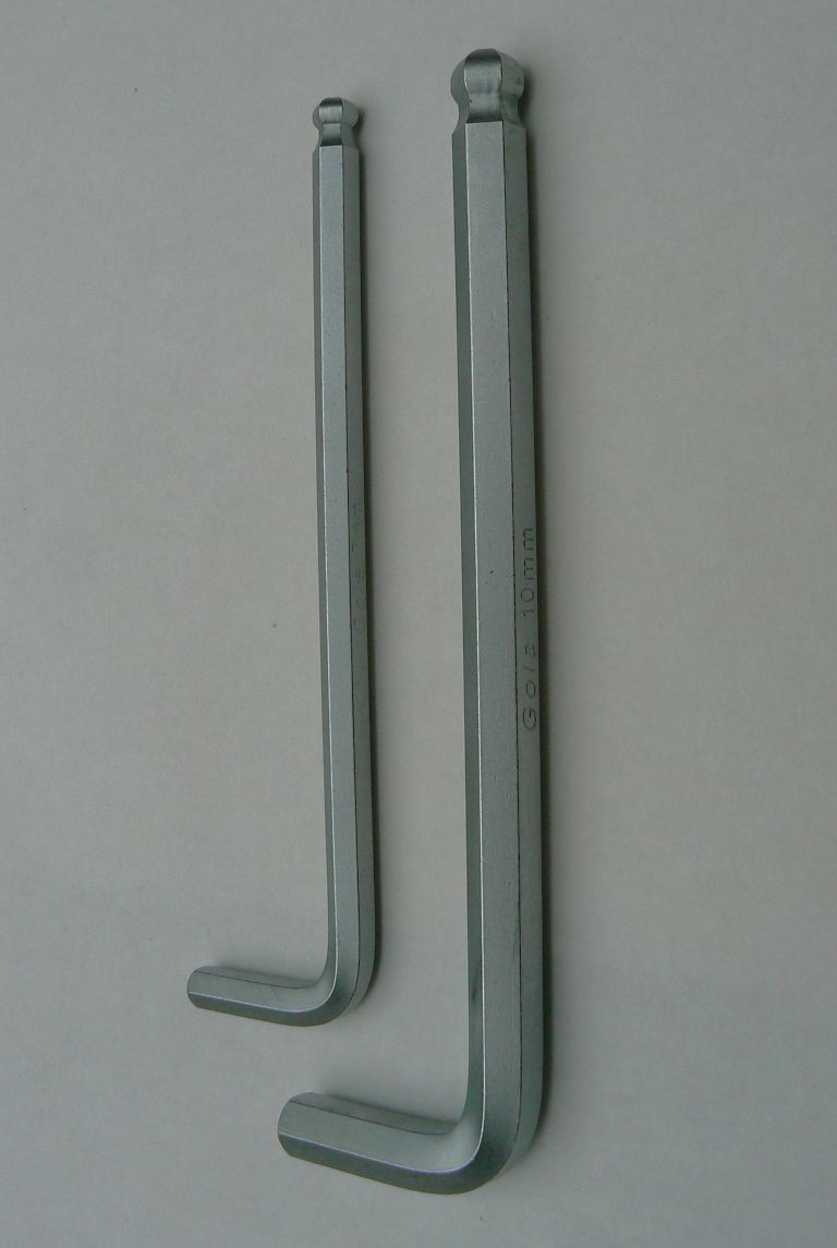 Gola imbus s kuličkou - vel. 1,5 mm