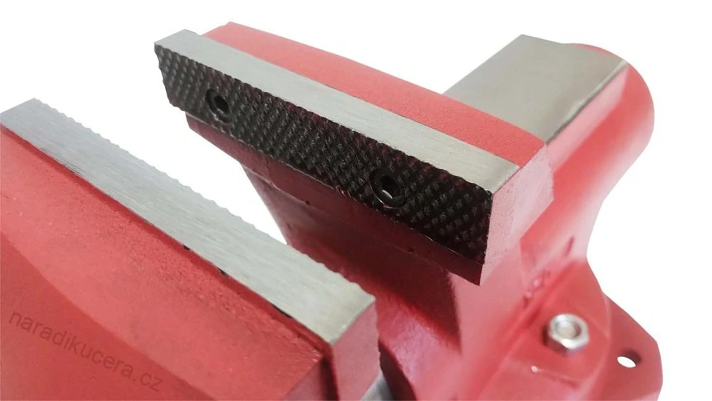 Svěrák 100 mm Magg